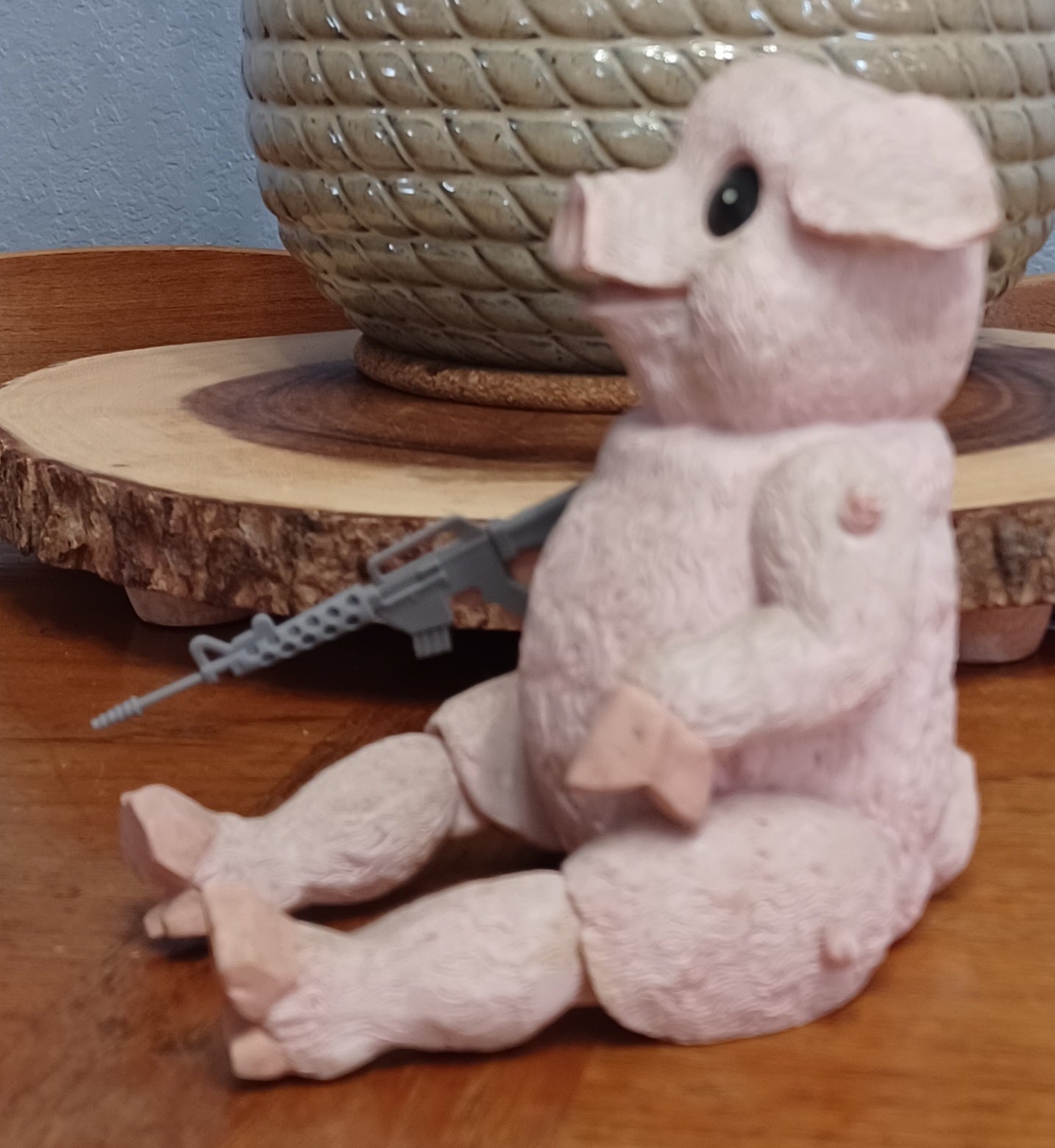 this little piggy went to Kuwait