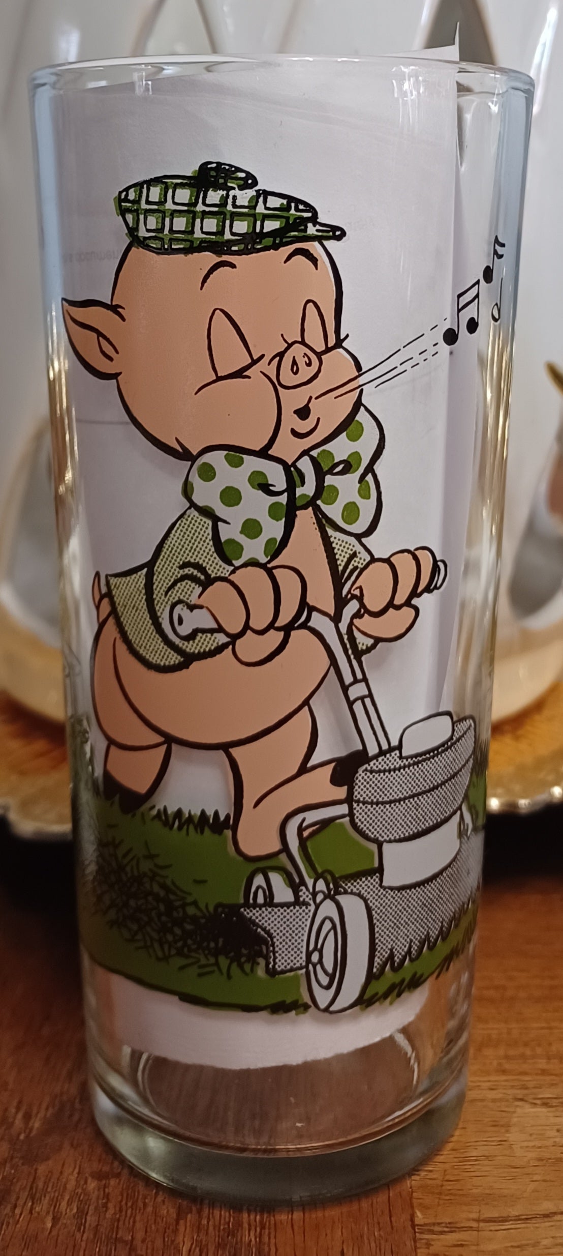 cartoon character glasses